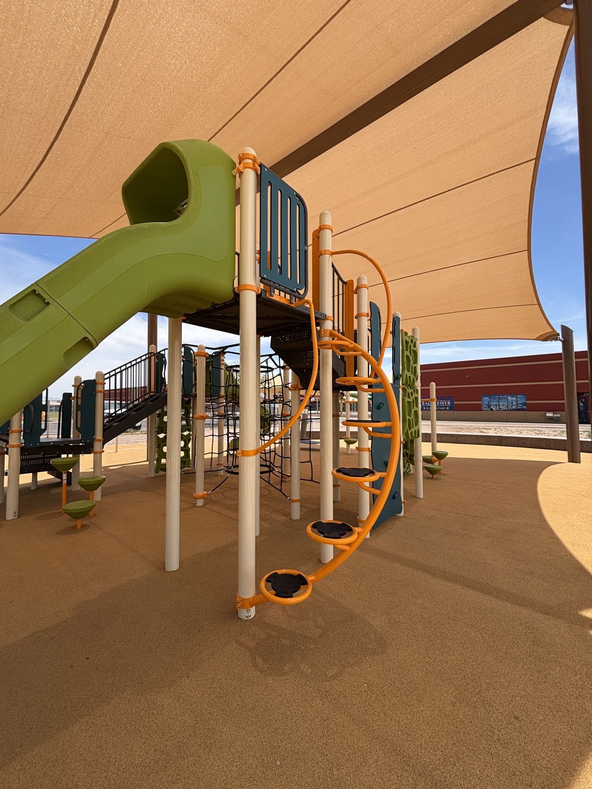 Build Play Contracting playground project