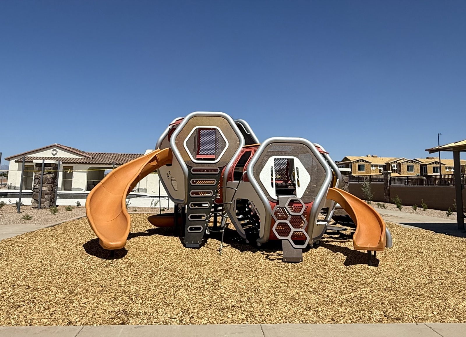 Build Play Contracting playground project