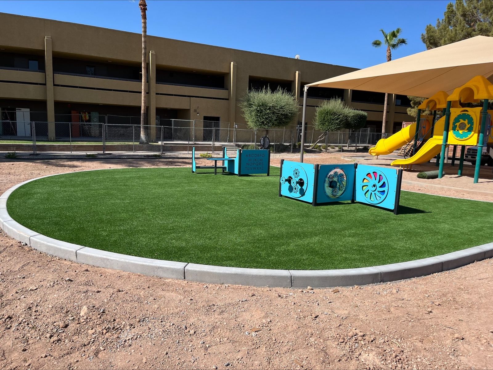 Build Play Contracting playground project