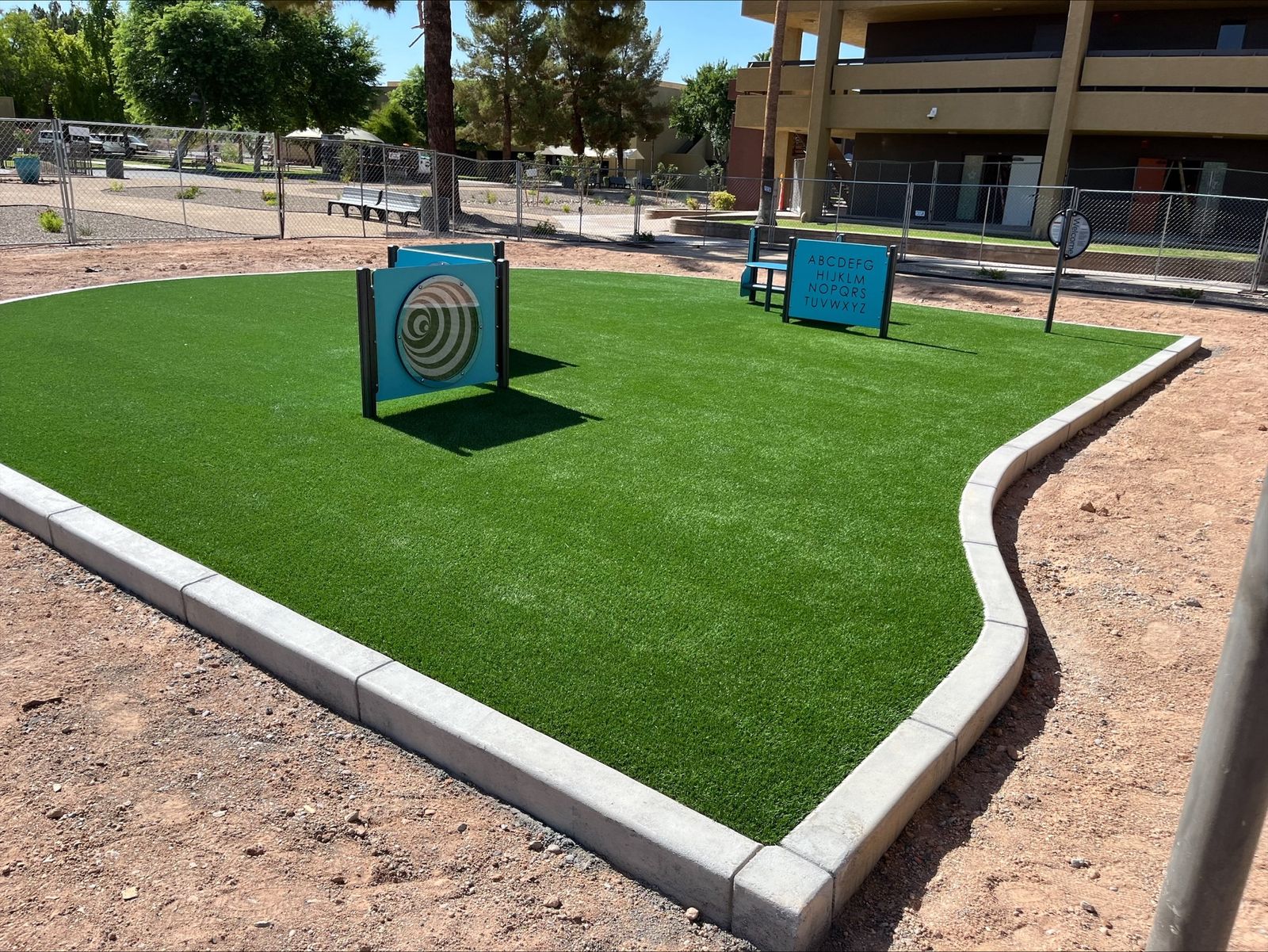 Build Play Contracting playground project